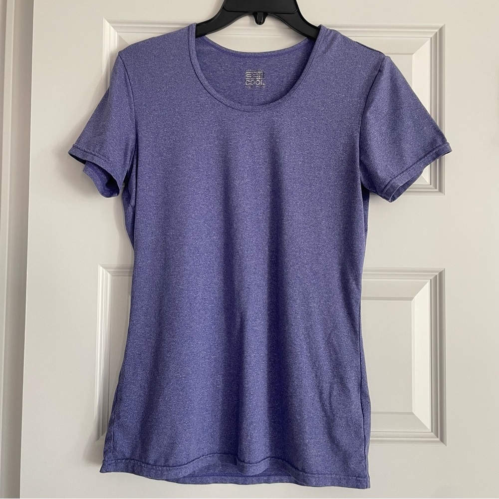 32 Degrees Cool Weatherproof Short sleeve Purple Scoop neck Stretch Tee Medium
